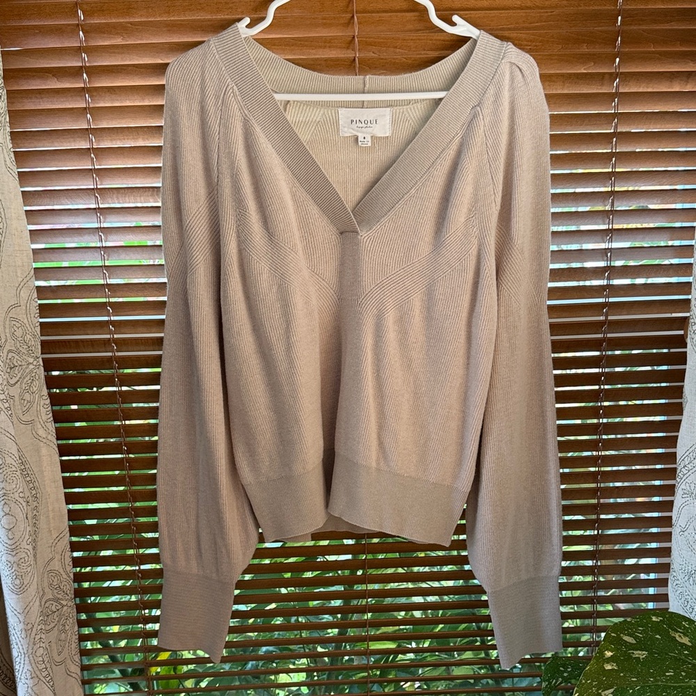 Pinque Women's V-Neck Sweater - Beige